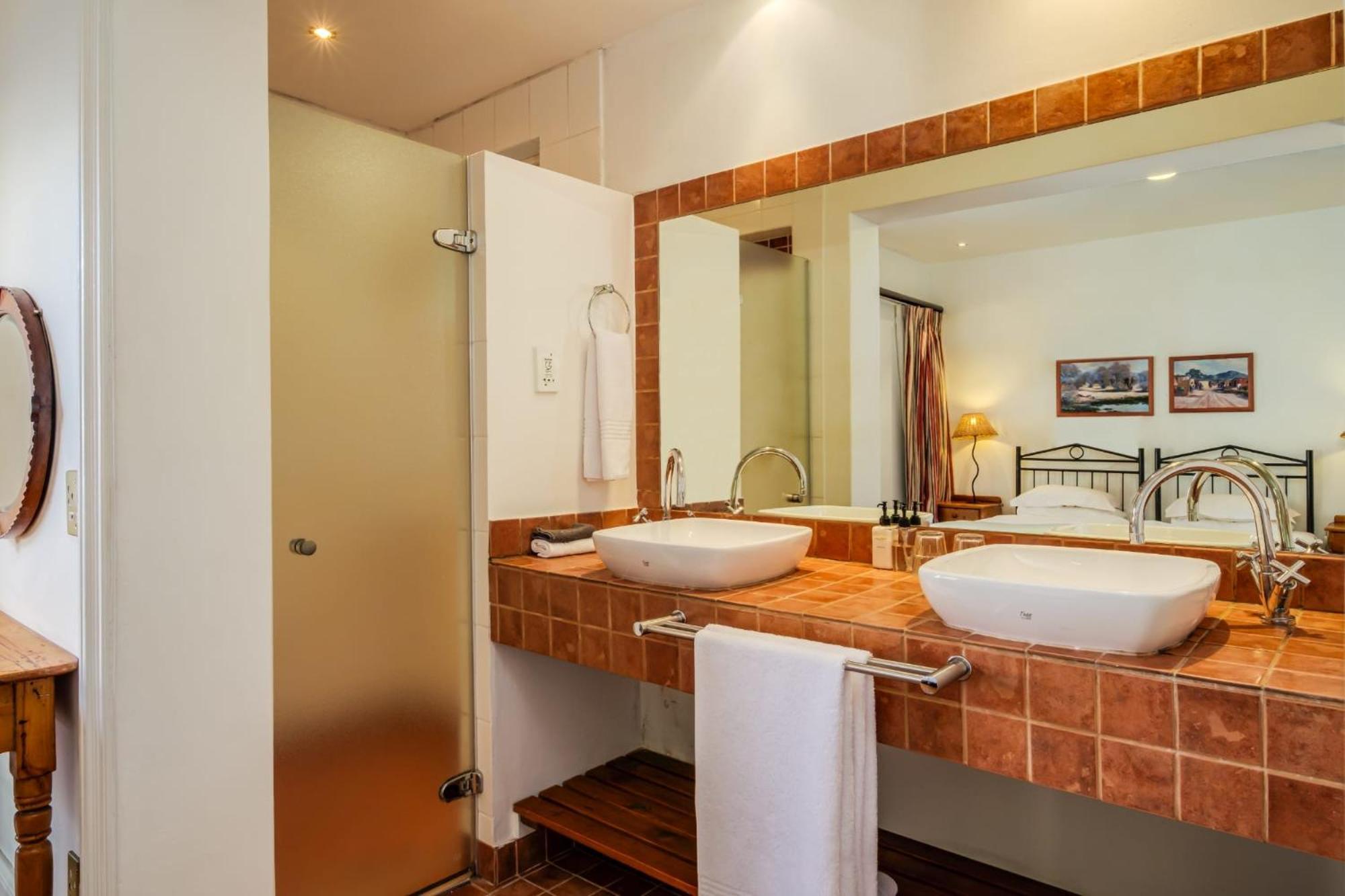 Camps Bay Terrace Lodge Cape Town Exterior photo