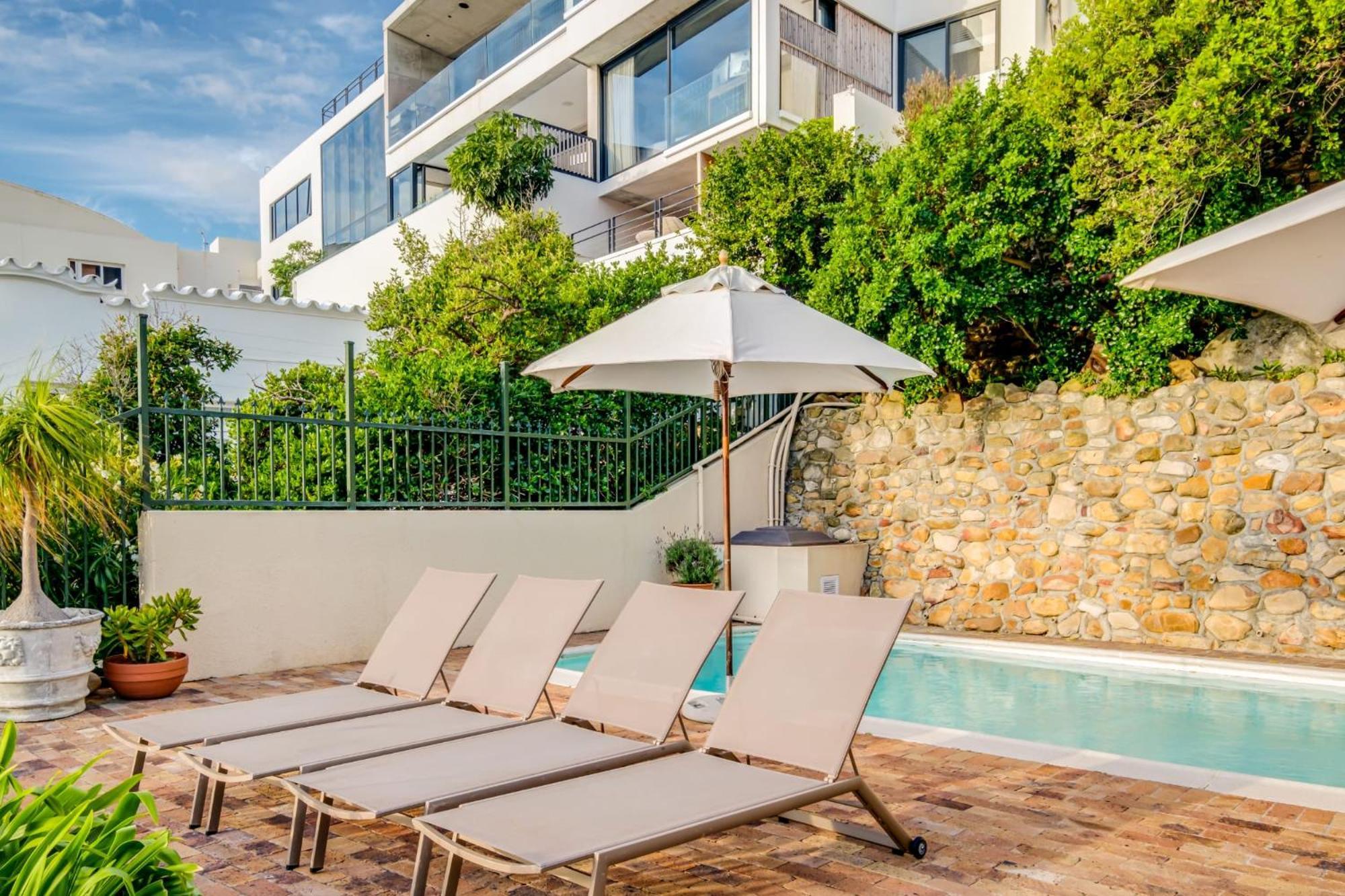 Camps Bay Terrace Lodge Cape Town Exterior photo